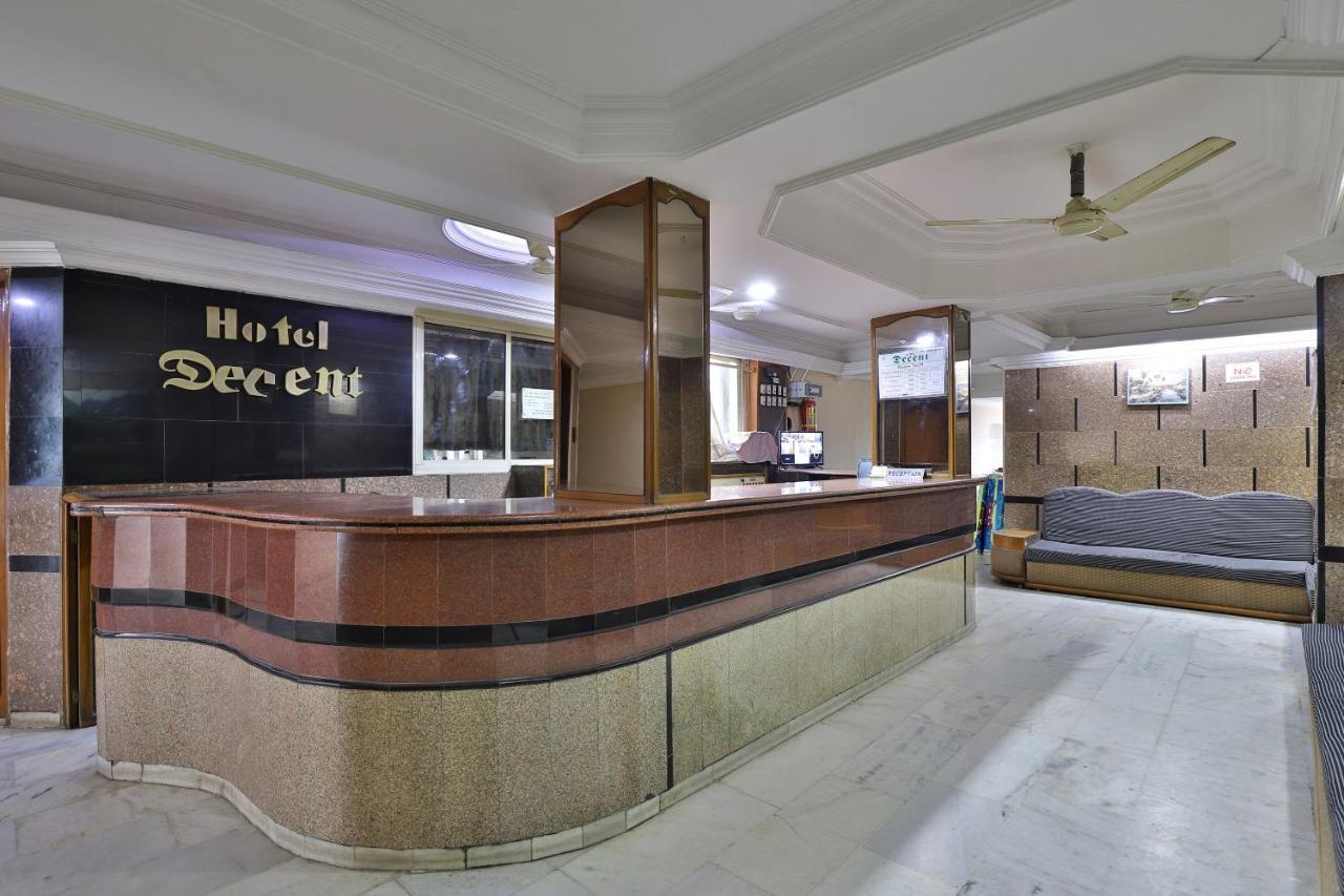 Spot On Hotel Decent Anand Luaran gambar